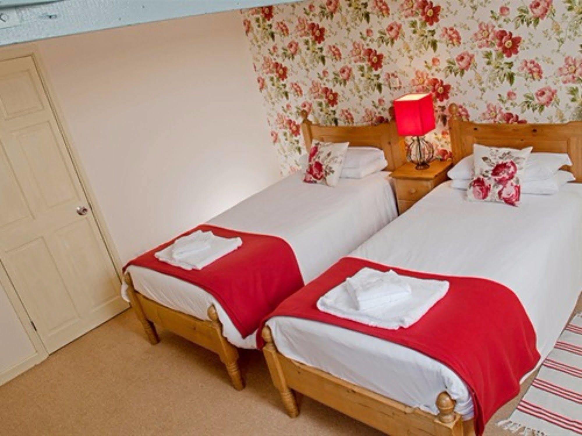 The Lion At Inn 5*