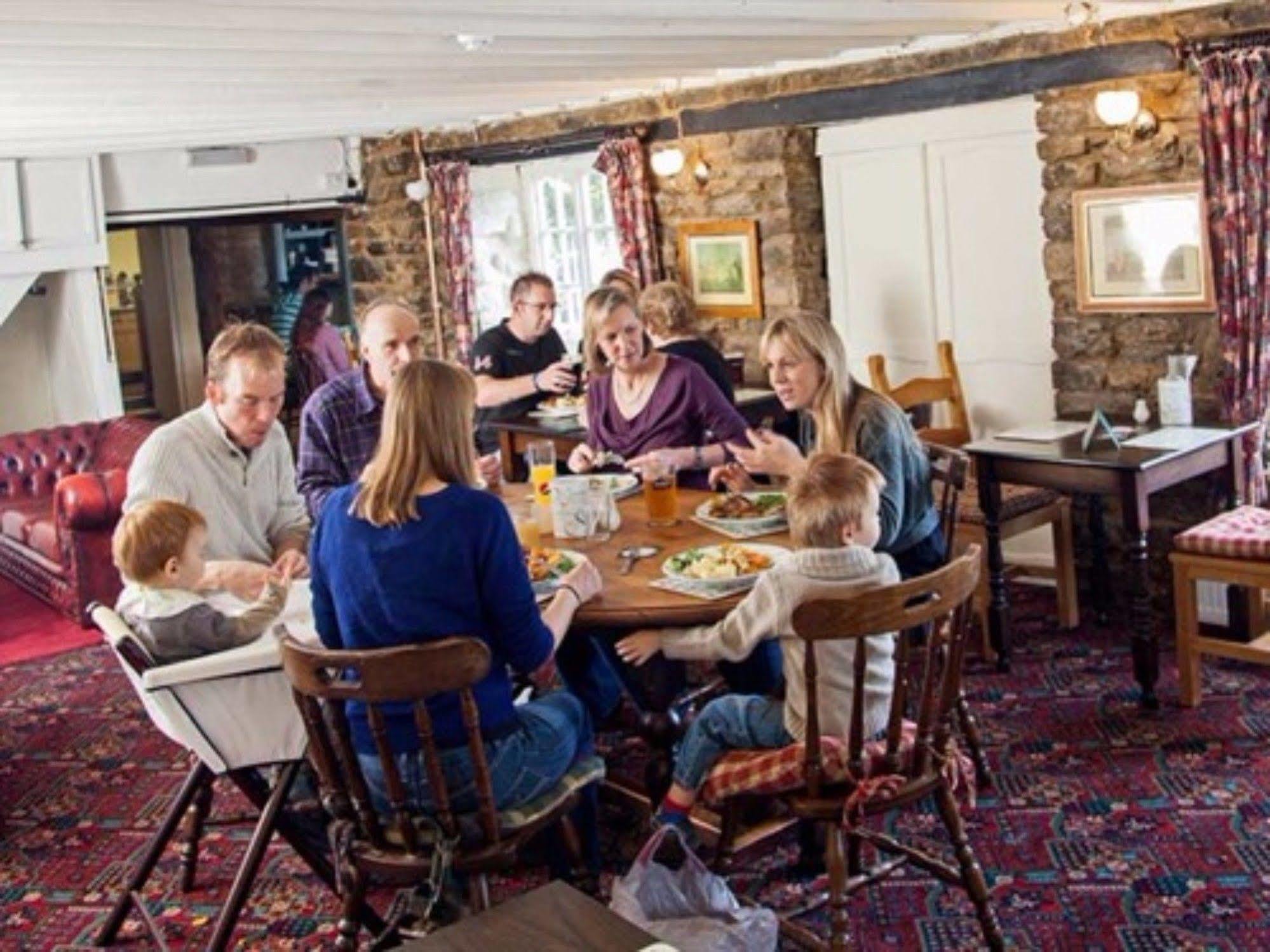 The Lion At Inn 5*