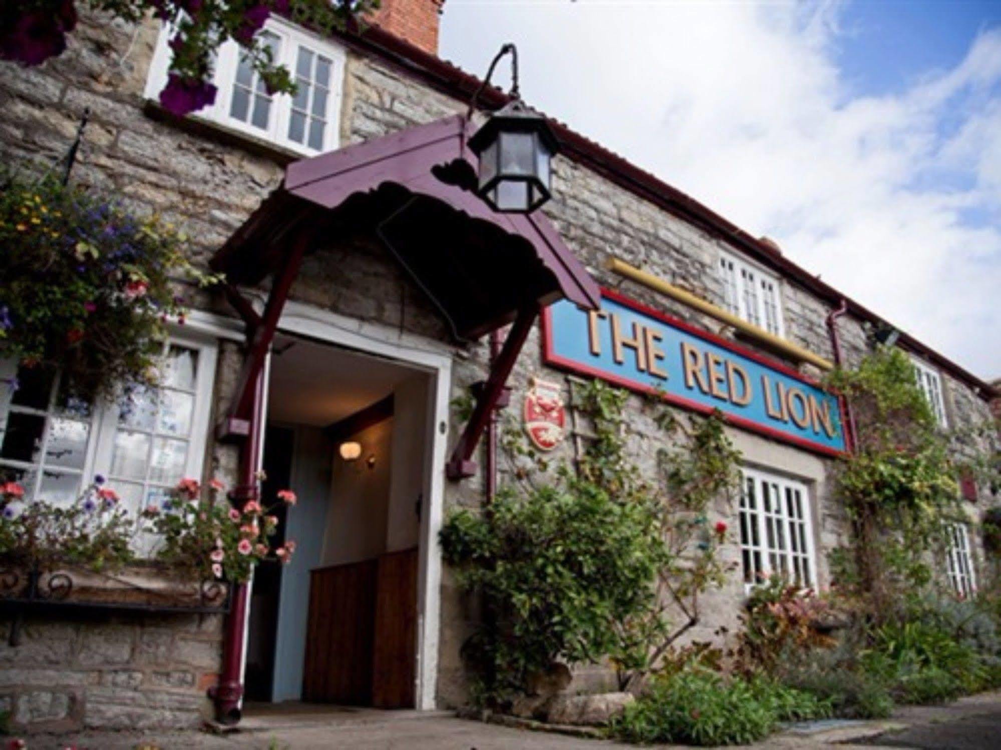 The Lion At 5* West Pennard
